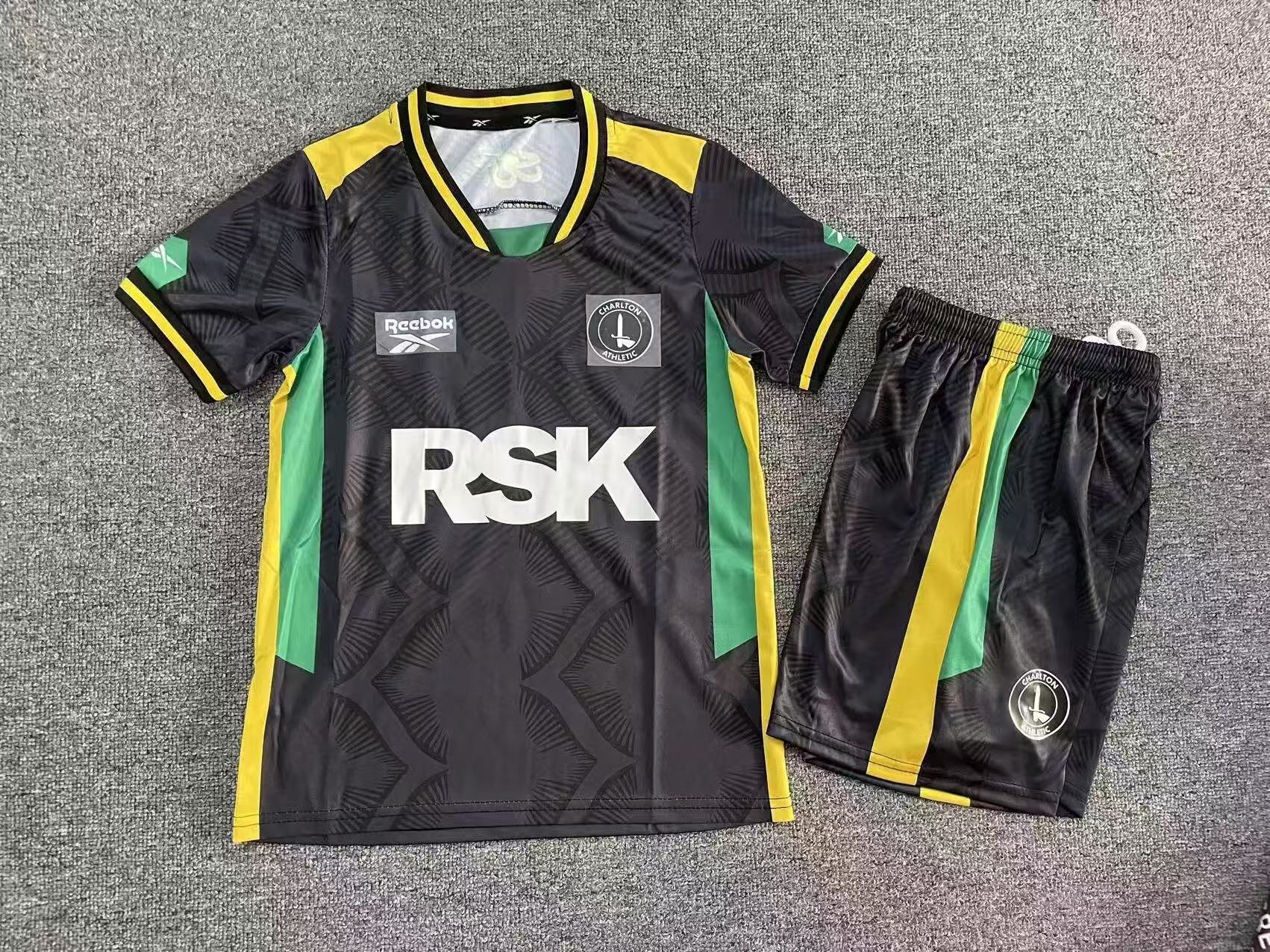 ba8816fe98f4068163d185113b6ba41b.jpg 2025/2026 Charlton Athletic Third Football Shirt Kids Size 1:1 Thai Quality - Image 1