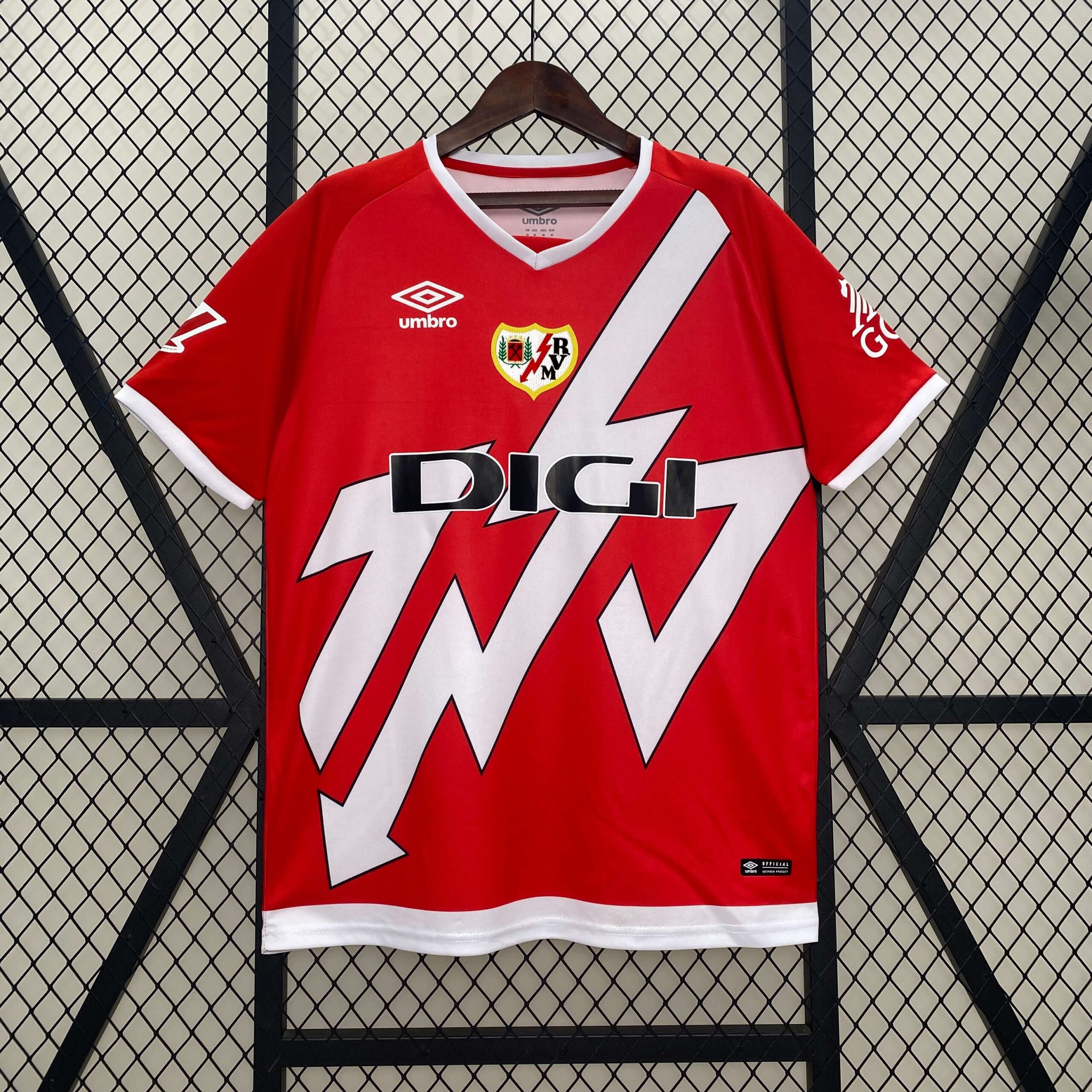 be3b2fba6cebfef3f406aacc1556a940.jpg 2024/2025 Rayo Vallecano Home Football Shirt 1:1 Thai Quality - Image 1