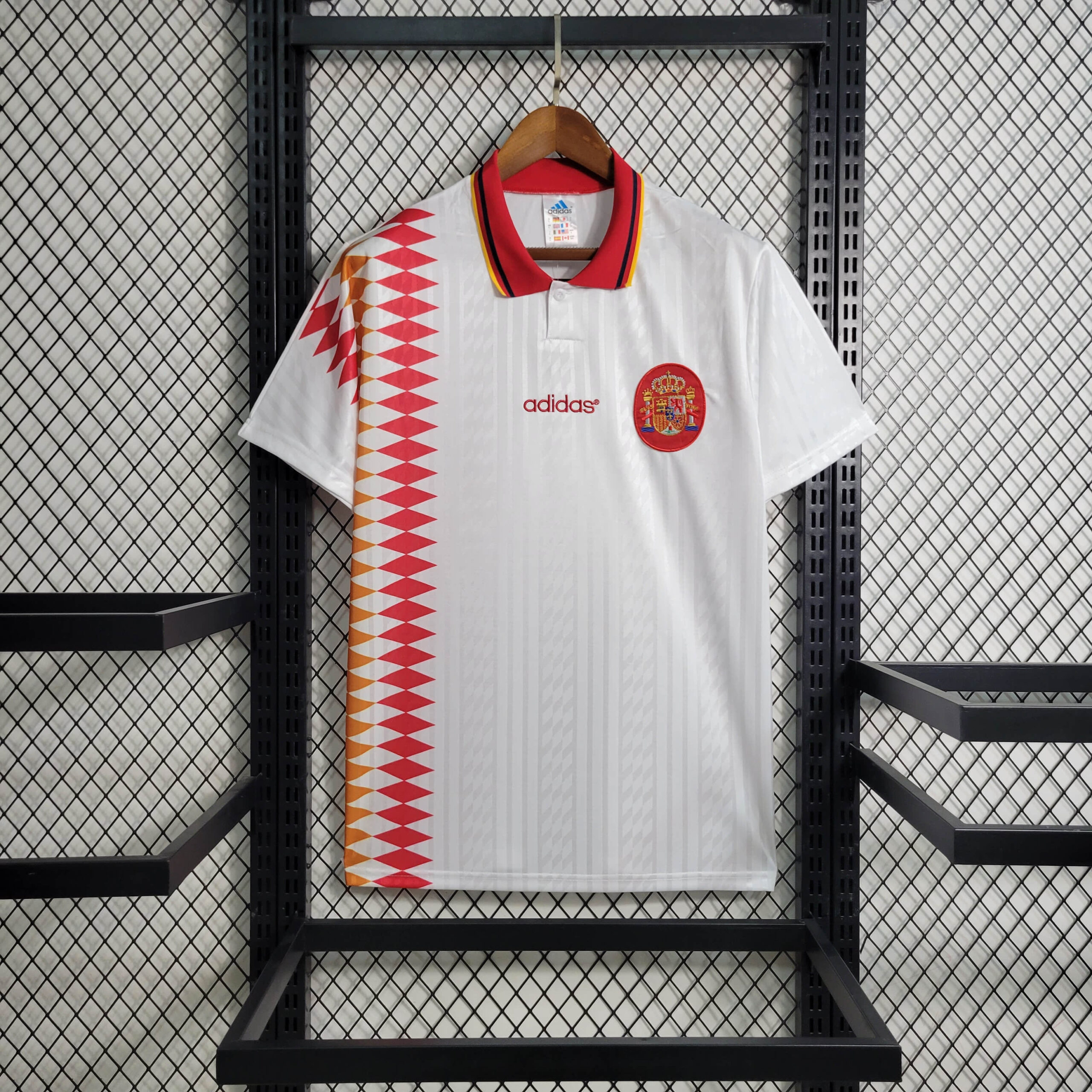 bead3e86b2ea77be4d7a3a7f7941d64a.jpeg 1994 Retro Spain Away Football Shirt 1:1 Thai Quality - Image 1