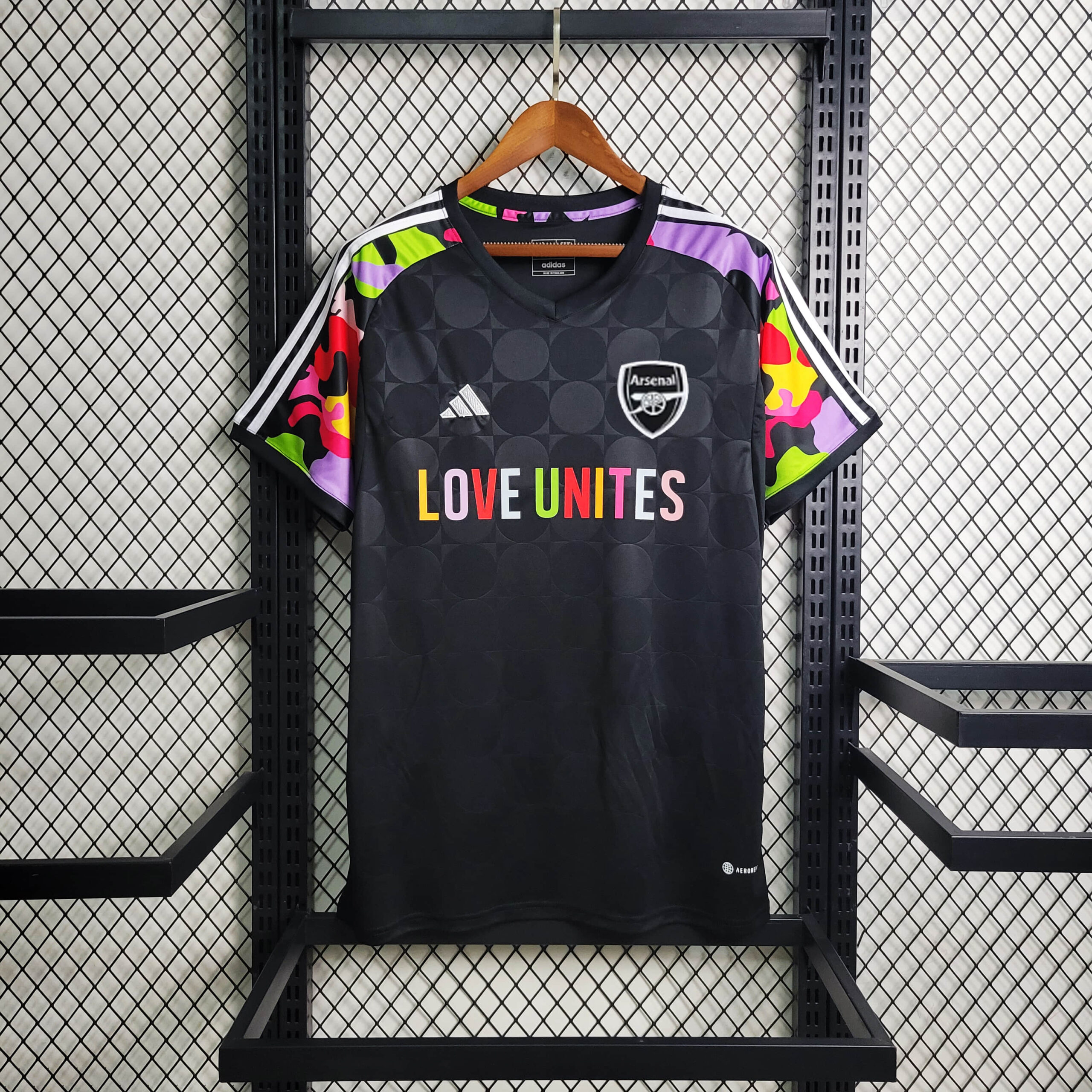 bebbe47d930575ac5ae9f5bd1aab90af.jpeg 2024/2025 Arsenal Special Edition Black Football Shirt 1:1 Thai Quality - Image 1