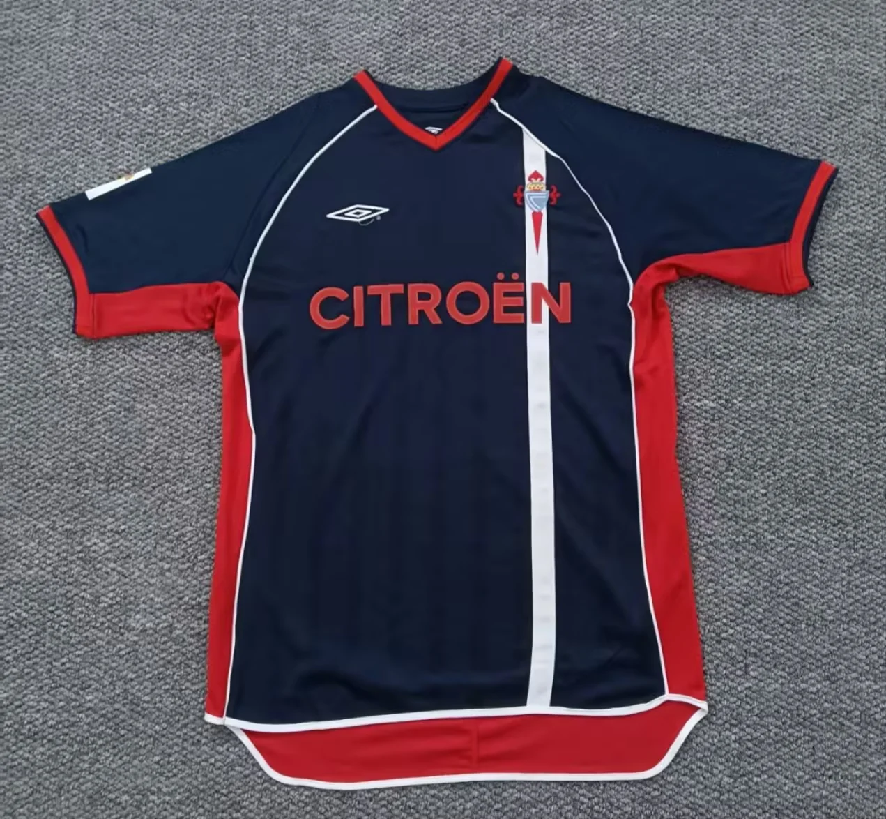 c00b24c8f2fd0bdf954b17b2ed636de6.webp 2001/2003 Retro Celta Vigo Third Away Football Shirt 1:1 Thai Quality - Image 1