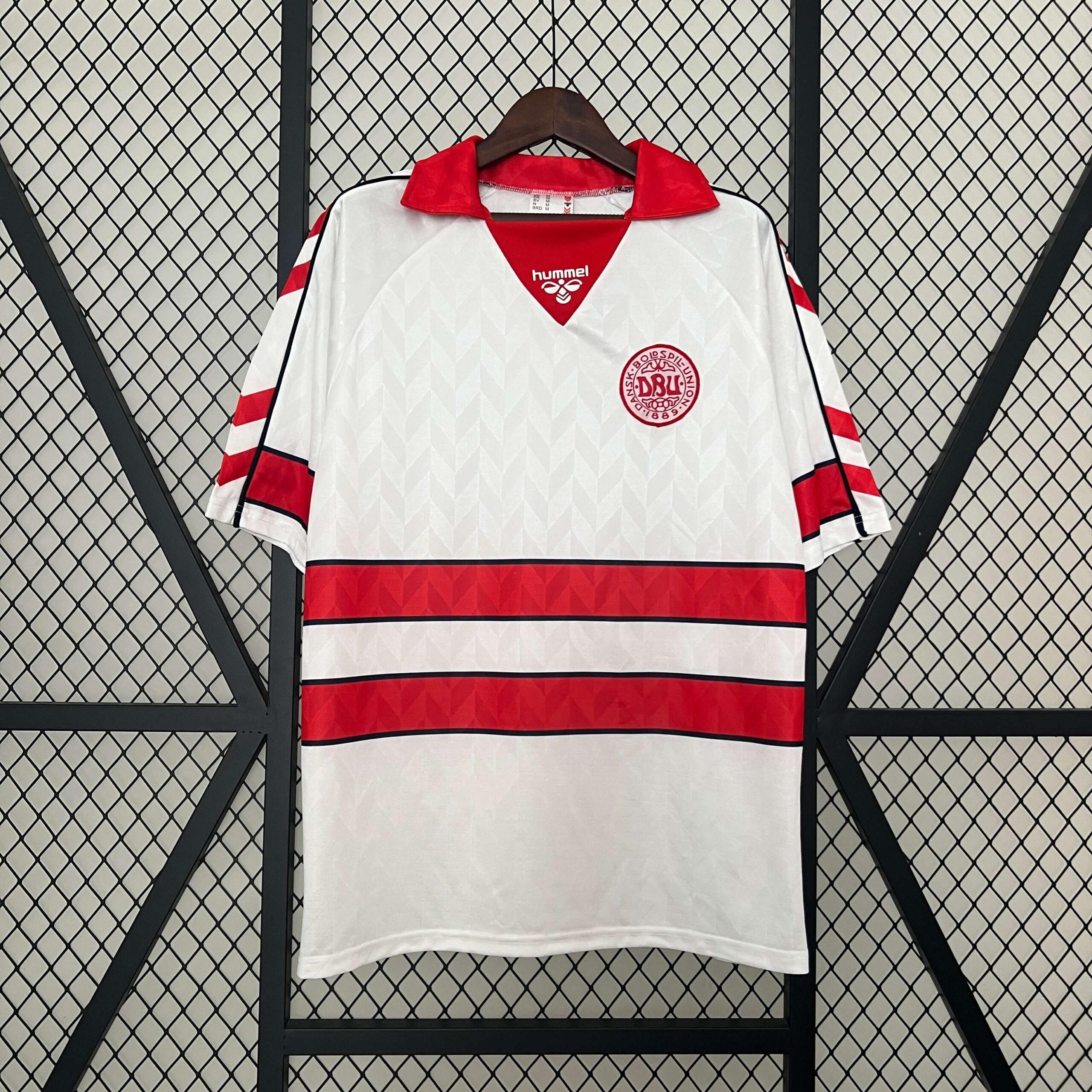 c2cc01fe1aa2c4e9b5e2791d616b8769.jpg 1988 Retro Denmark Away Football Shirt 1:1 Thai Quality - Image 1