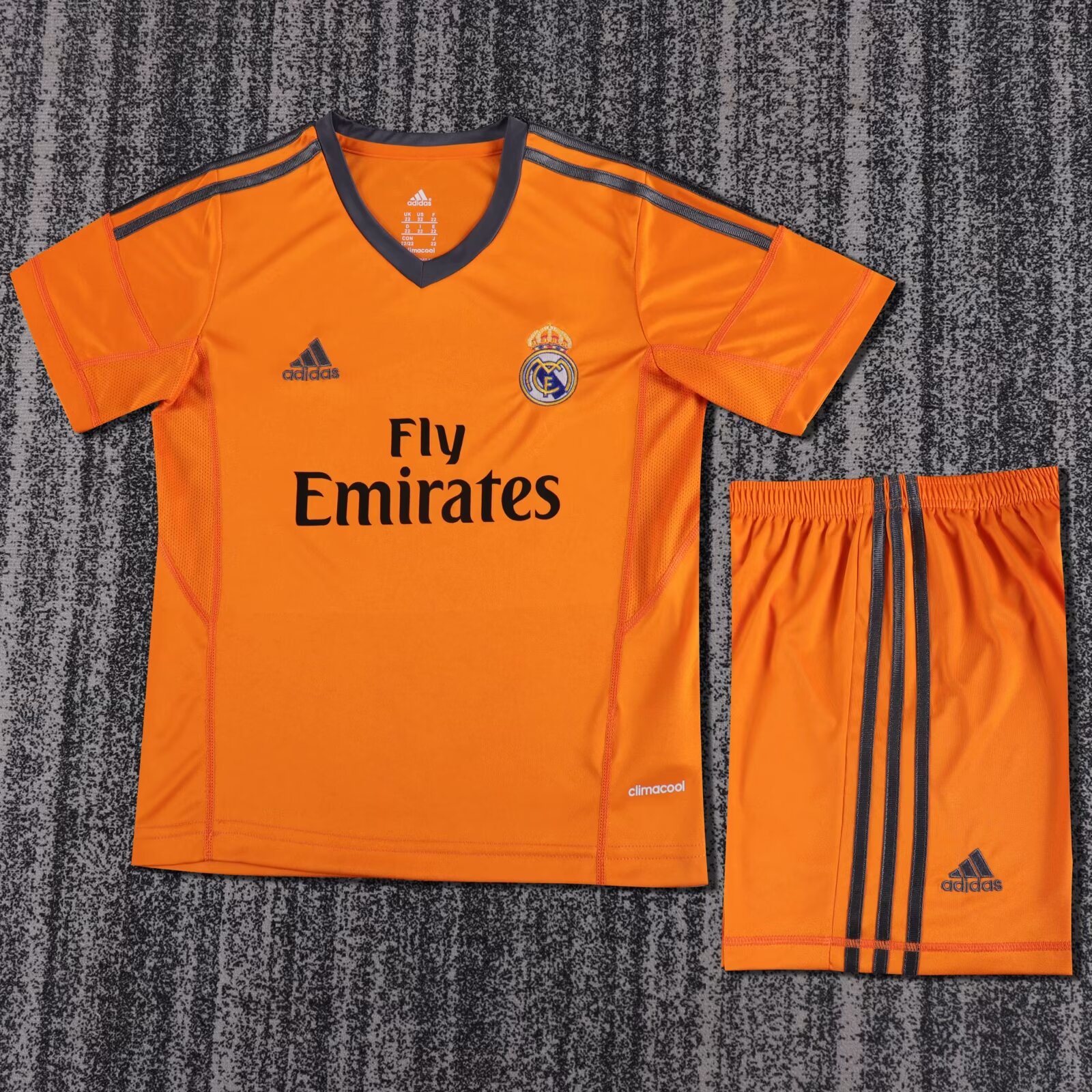 c6739916fa33afea799df12a55fe6e85.jpg 2013/2014 Retro Real Madrid Third Away Football Shirt Kids Size 1:1 Thai Quality - Image 1