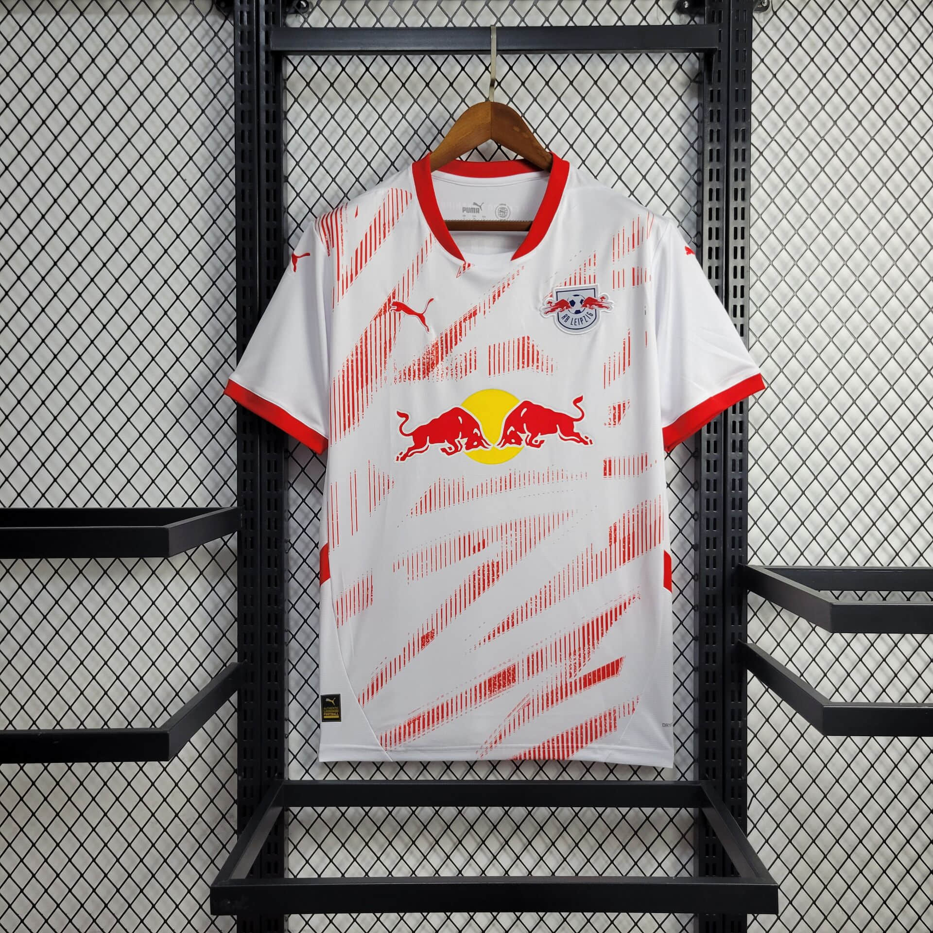 c8925473d717fed60cf76db88dd78274.jpg 2024/2025 RB Leipzig Home Football Shirt 1:1 Thai Quality - Image 1