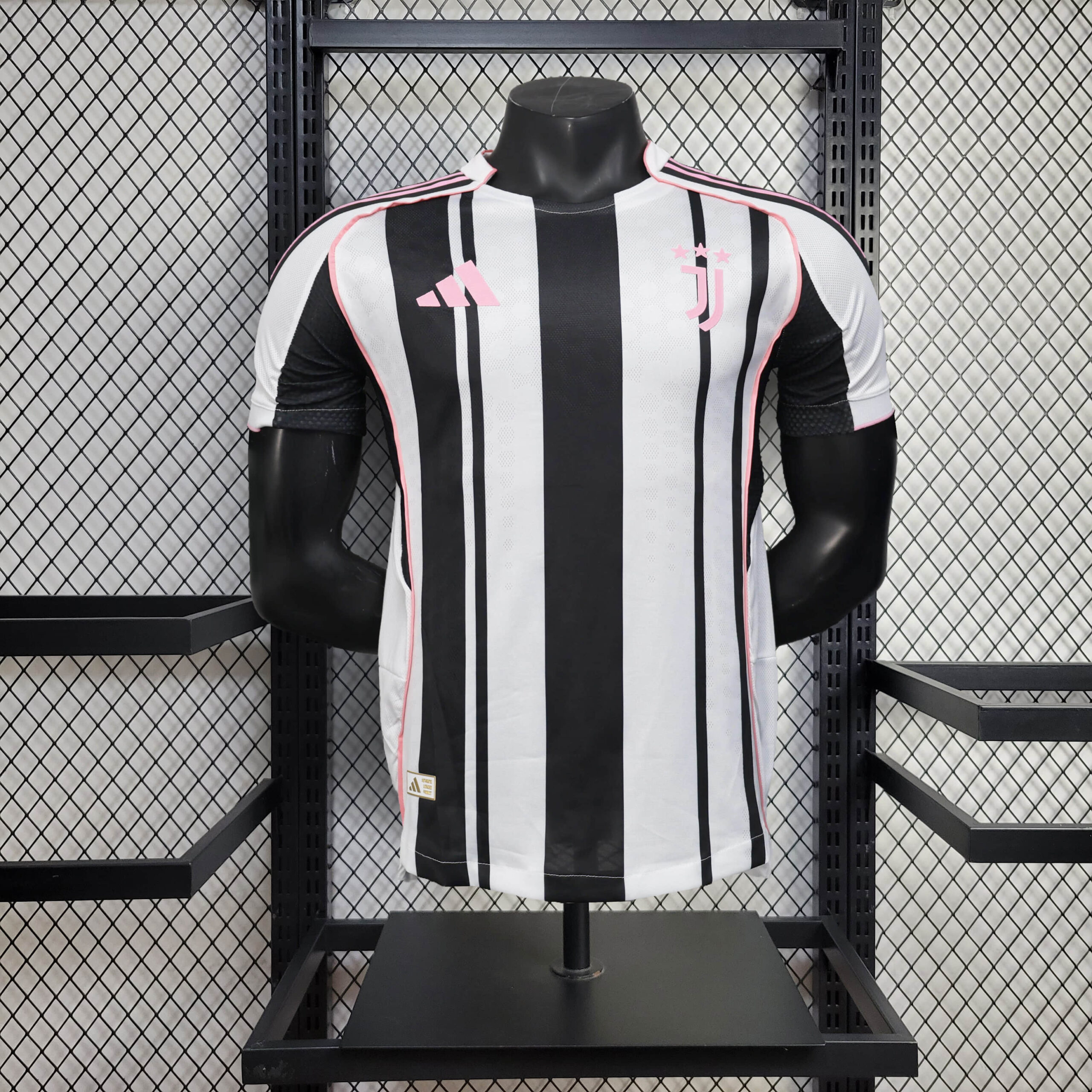 ca2dcbdb1ad5f1ff3f390699b5aaa779.jpg 2025/2026 Player Version Juventus Home Football Shirt 1:1 Thai Quality - Image 1