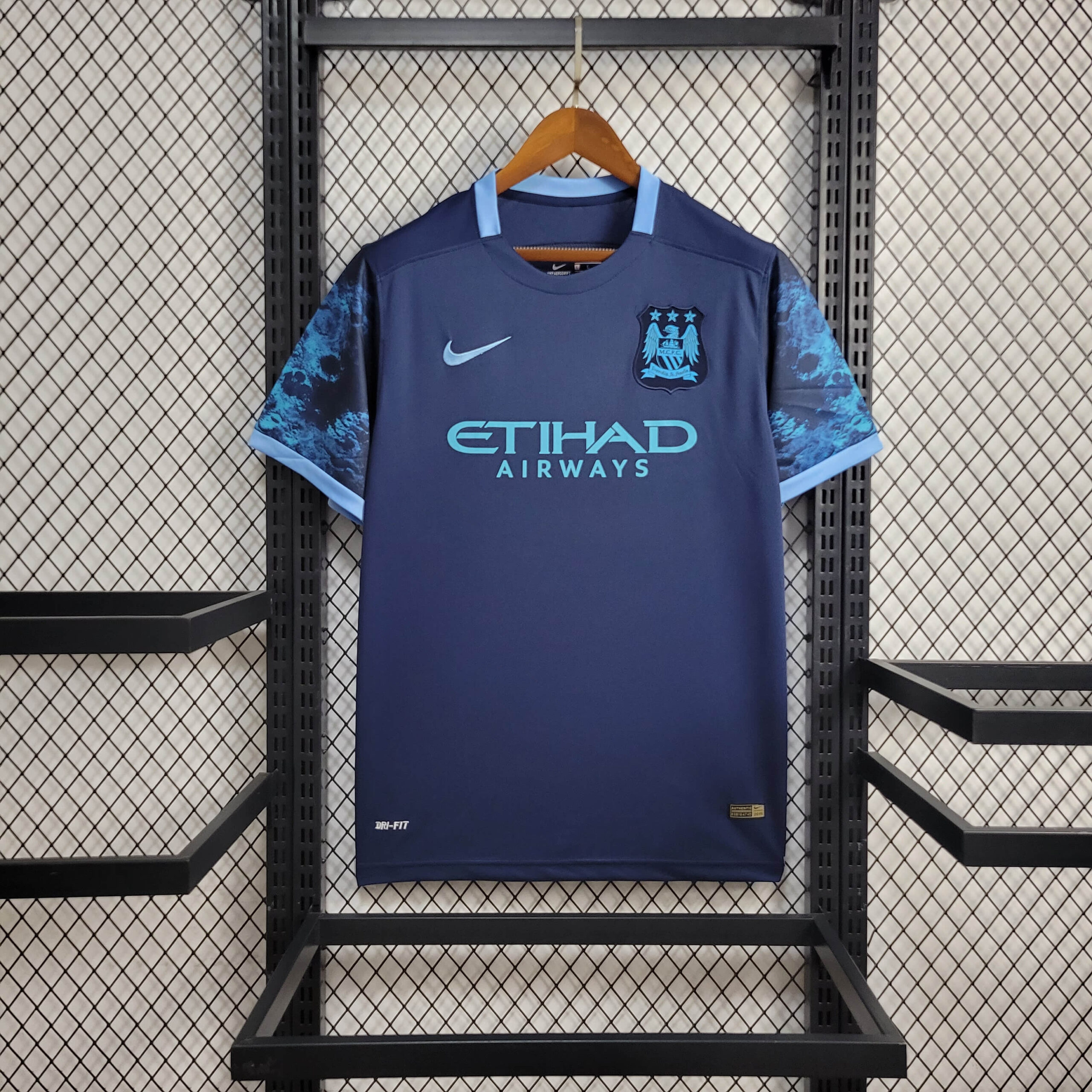ca44ef24314758bb42dbd89b6abf5e74.jpeg 2015/2016 Retro Manchester City Away Football Shirt 1:1 Thai Quality - Image 1