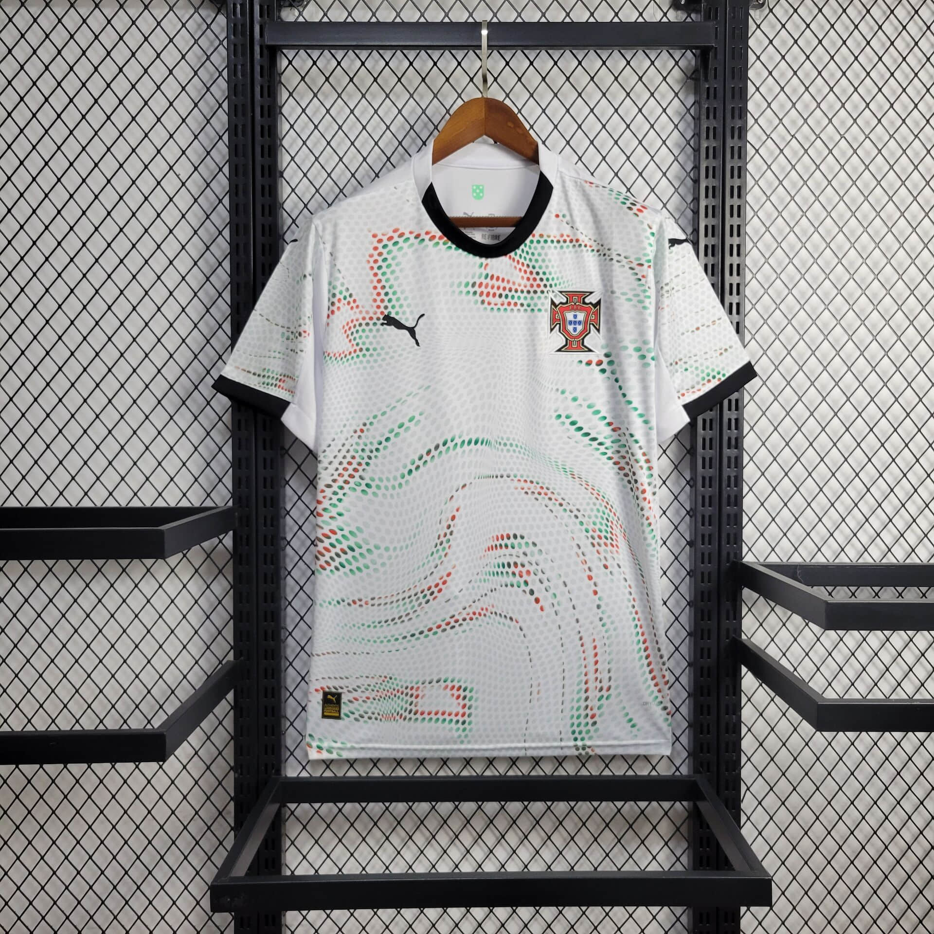 d0af1b1f4a480311190253125bfcc861.jpg 2025 Portugal Away Football Shirt 1:1 Thai Quality - Image 1