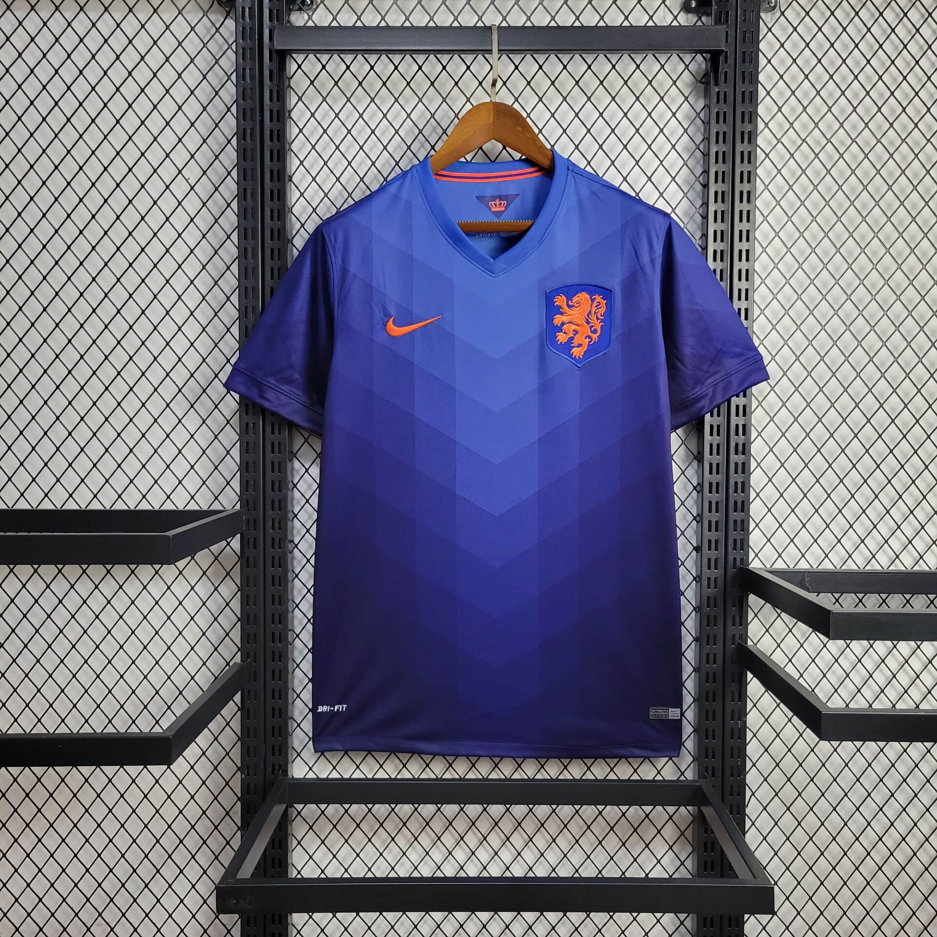 d0d6bdc58f8704e401d33835fdcb76a9.jpg 2014 Retro Netherlands Away Football Shirt 1:1 Thai Quality - Image 1