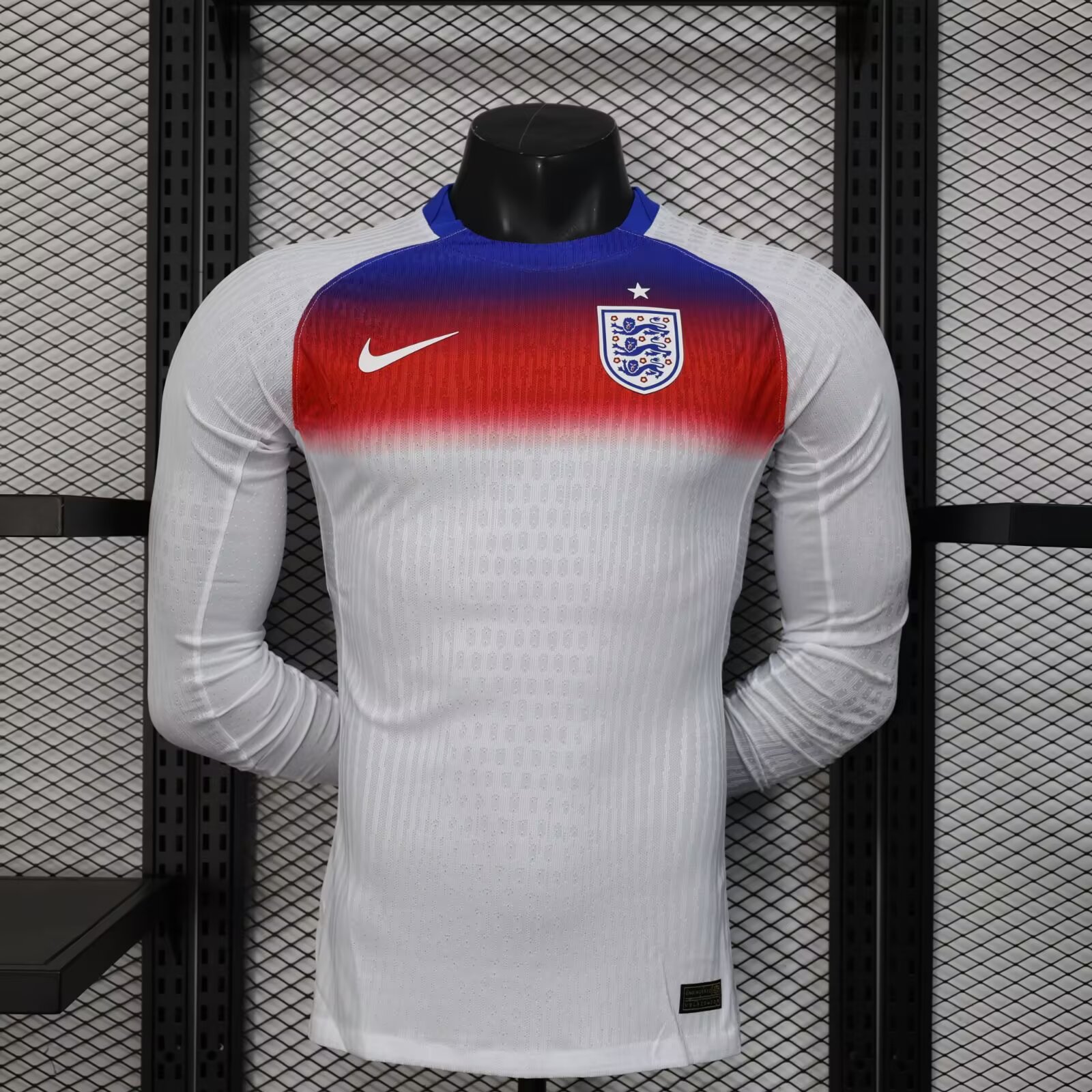 d2c3a227b4aff3569eb87832c5719163.jpg 2025 Player Version Long Sleeve England Home Football Shirt 1:1 Thai Quality - Image 1