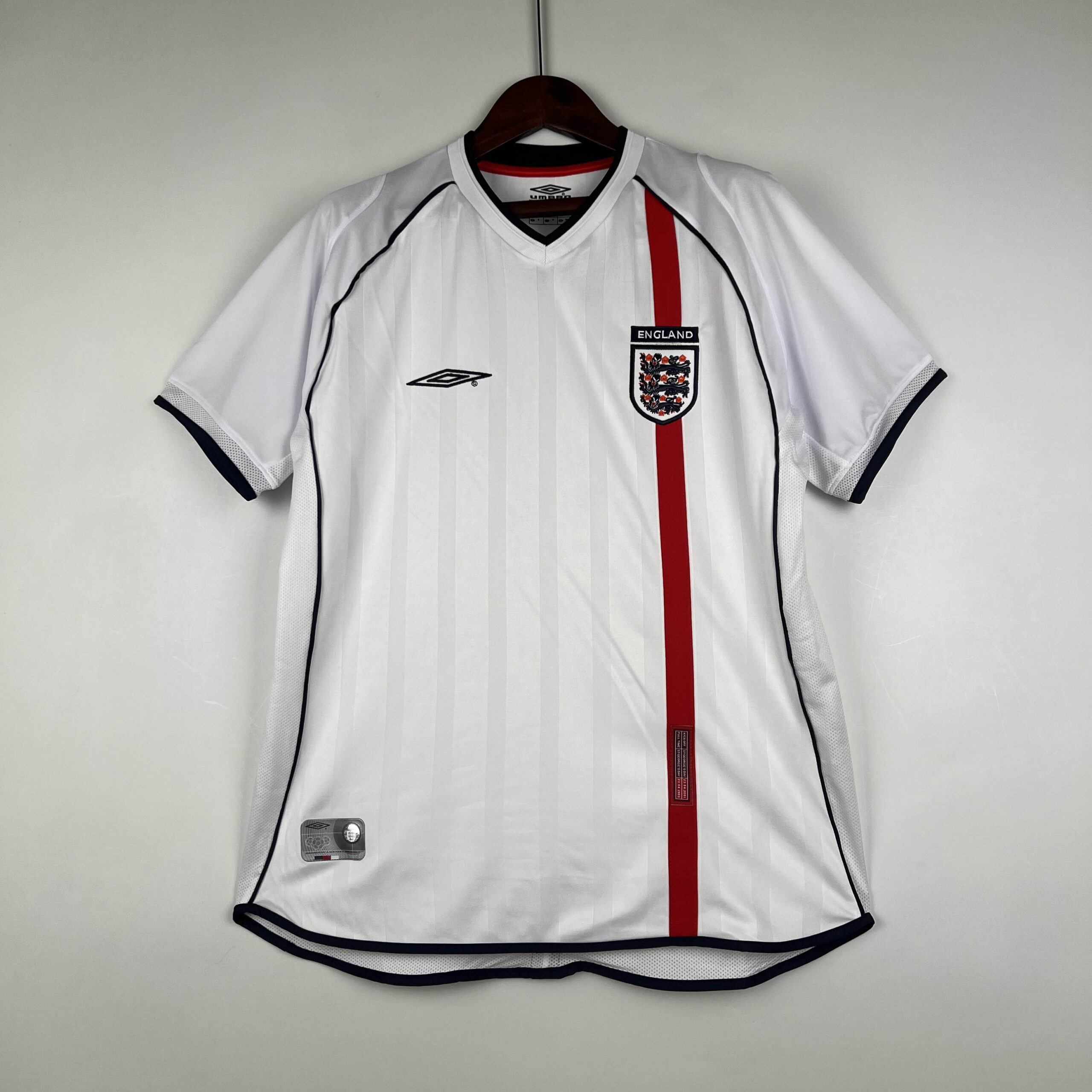 d4b48c09a37f00703e6f81d3737674aa.jpeg 2002 Retro England Home Football Shirt 1:1 Thai Quality - Image 1