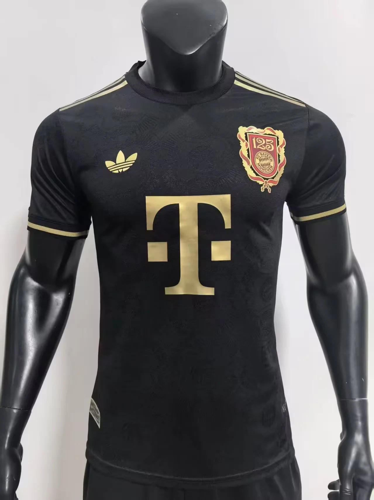 d67f05d634e0b30d4e1f1a584b960d7f.jpg 2025/2026 Player Version Bayern Munchen 125th Anniversary Football Shirt 1:1 Thai Quality - Image 1