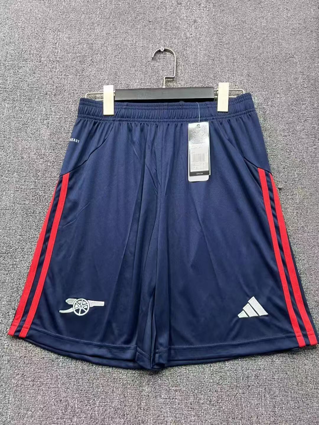 d84440a2715263a69ed811a8532d17b5.jpeg 2025/2026 Arsenal Away Shorts 1:1 Thai Quality - Image 1