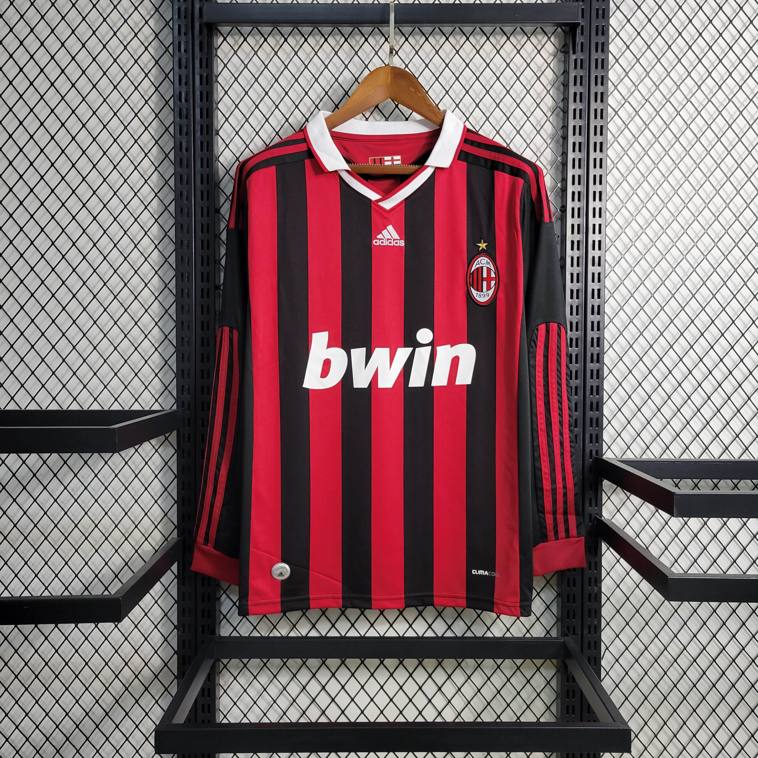 d85beda9251341dbecea706a4c549445.jpeg 2009/2010 Retro Long Sleeve AC Milan Home Football Shirt 1:1 Thai Quality - Image 1