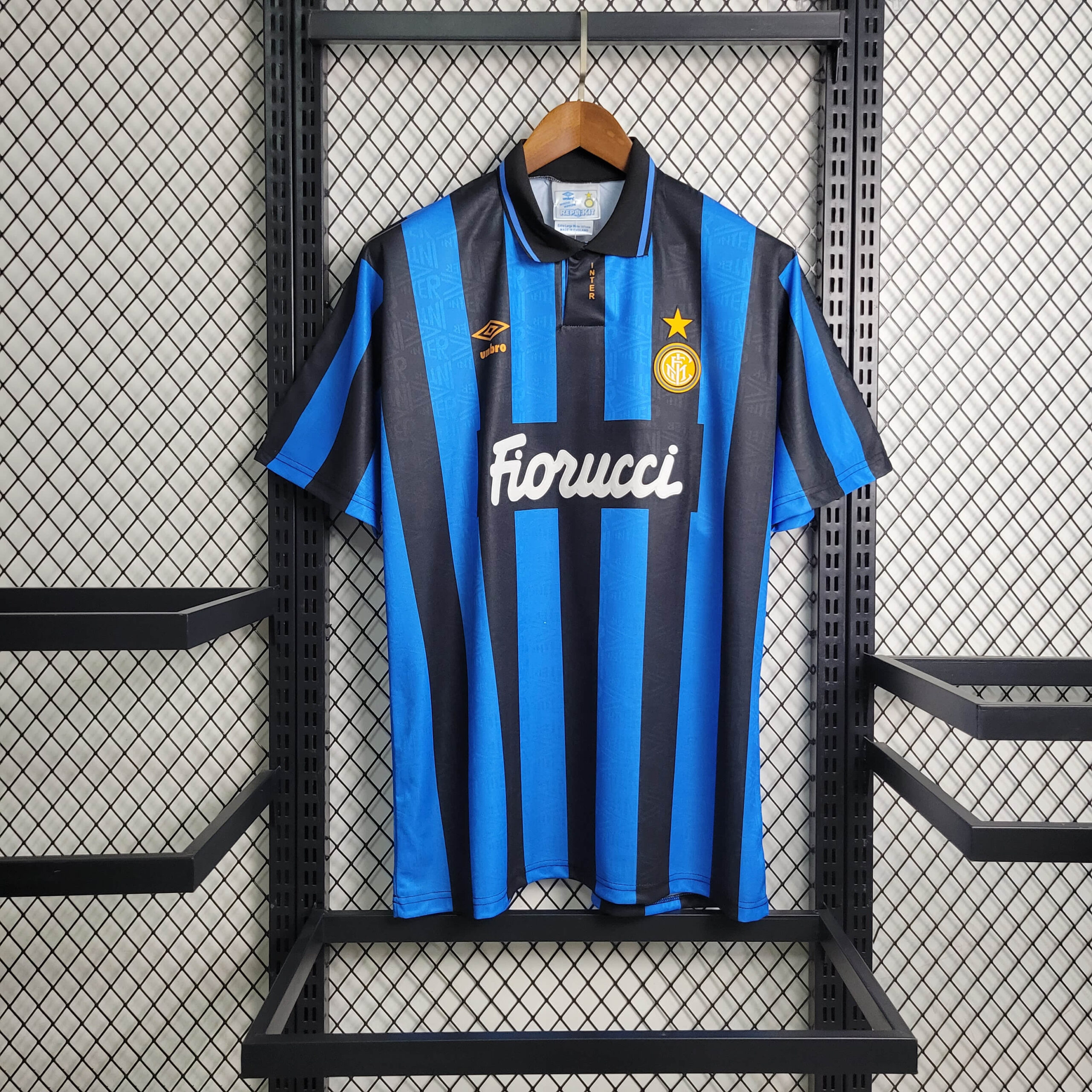db9aff2dabb0edddd7673509a8aa0677.jpeg 1992/1993 Retro Inter Milan Home Football Shirt 1:1 Thai Qualit - Image 1