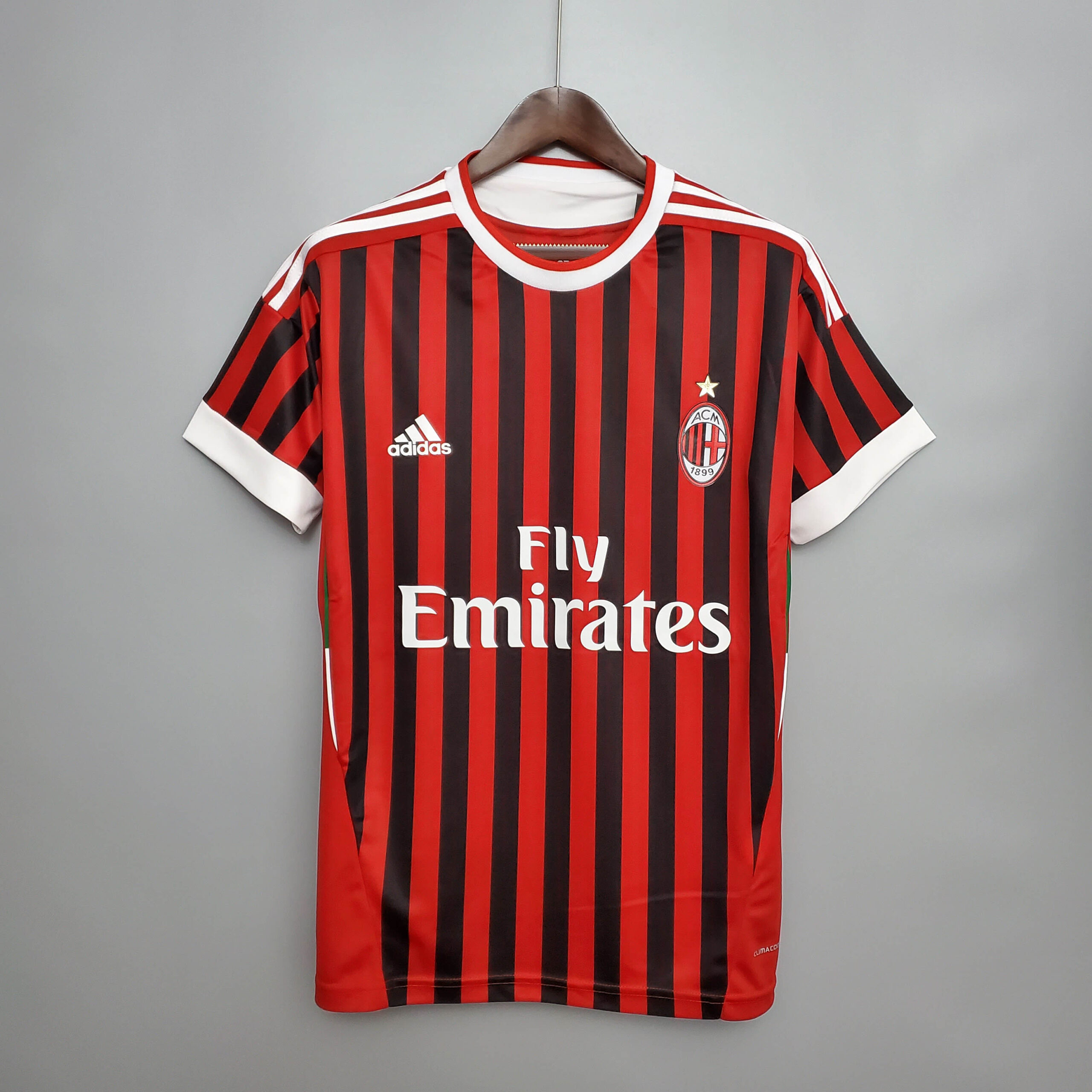 dc63d4a94fcba30bcb4c4c1e243007ec.jpeg 2011/2012 Retro AC Milan Home Football Shirt 1:1 Thai Quality - Image 1