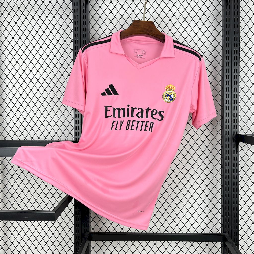 dda5543923fe94f33de35e0c50b5c5d6.jpg 2025/2026 Real Madrid Pink Special Edition Football Shirt 1:1 Thai Quality - Image 1