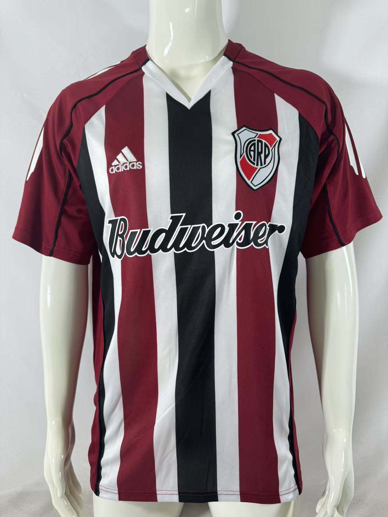 df95ba5b833e66474abe34c948a6e928.jpg 2005/2006 Retro River Plate Away Football Shirt 1:1 Thai Quality - Image 1