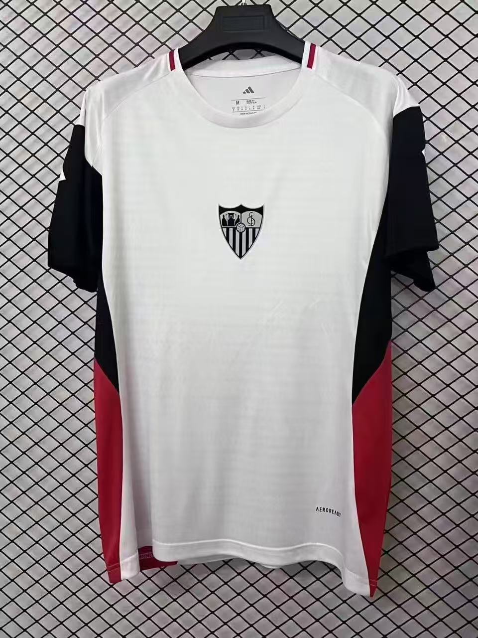 e0f238ee240a26f9825ced8f3bec4e73.jpg 2025/2026 Sevilla Training suit Football Shirt 1:1 Thai Quality - Image 1
