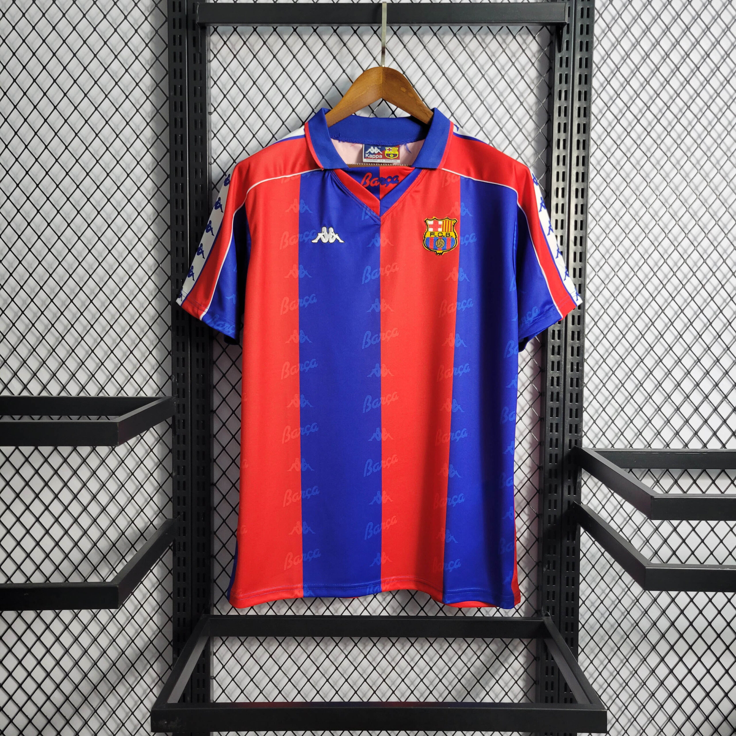 e3f41f3af1cfdd53c7c61407f10e818a.jpeg 1992/1994 Retro Barcelona Home Football Shirt 1:1 Thai Quality - Image 1