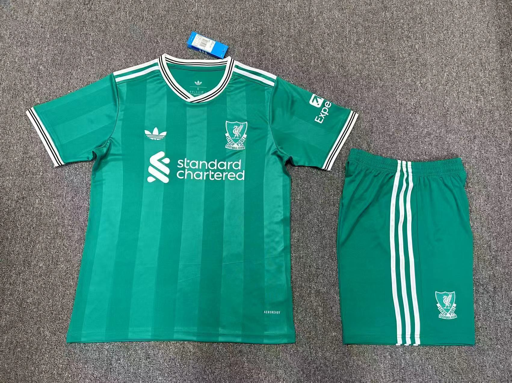 eb586ed24a38a8eb82b2d8c2507e9566.jpg 2025/2026 Liverpool Special Edition Football Shirt Kids Size 1:1 Thai Quality - Image 1