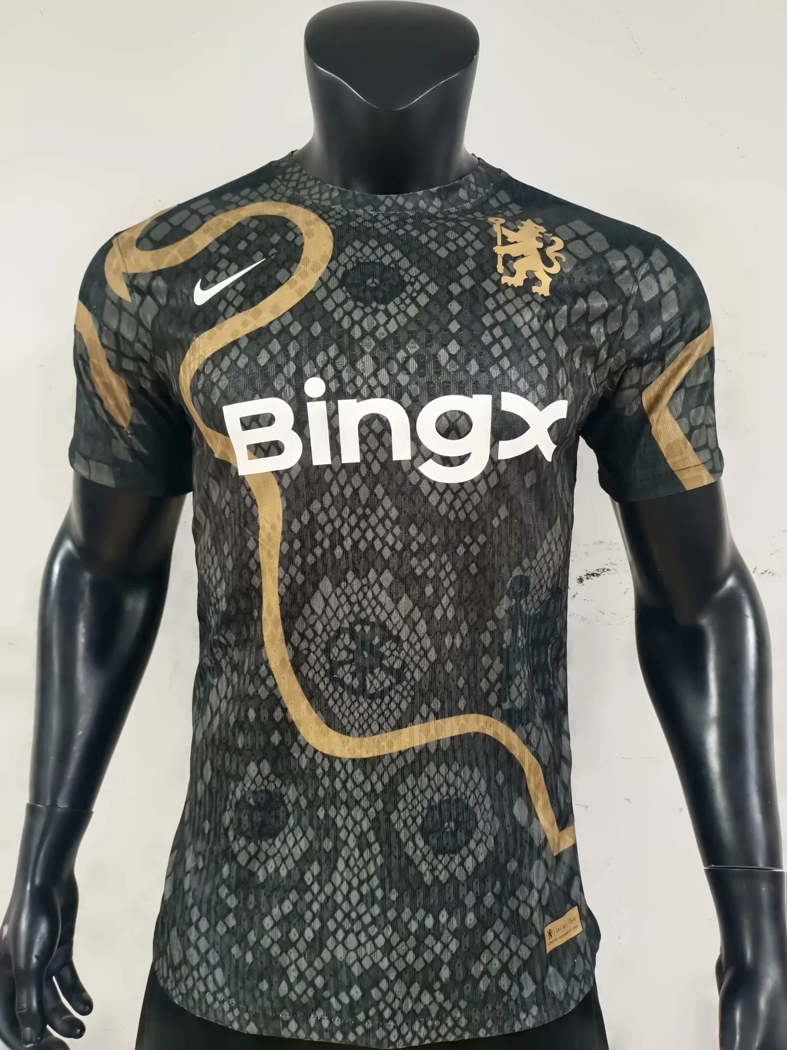 ec6a8d0e896de7275e6ff3b124e434de.jpg 2025/2026 Player Version Chelsea Pre-Match Chinese New Year Football Shirt 1:1 Thai Quality - Image 1