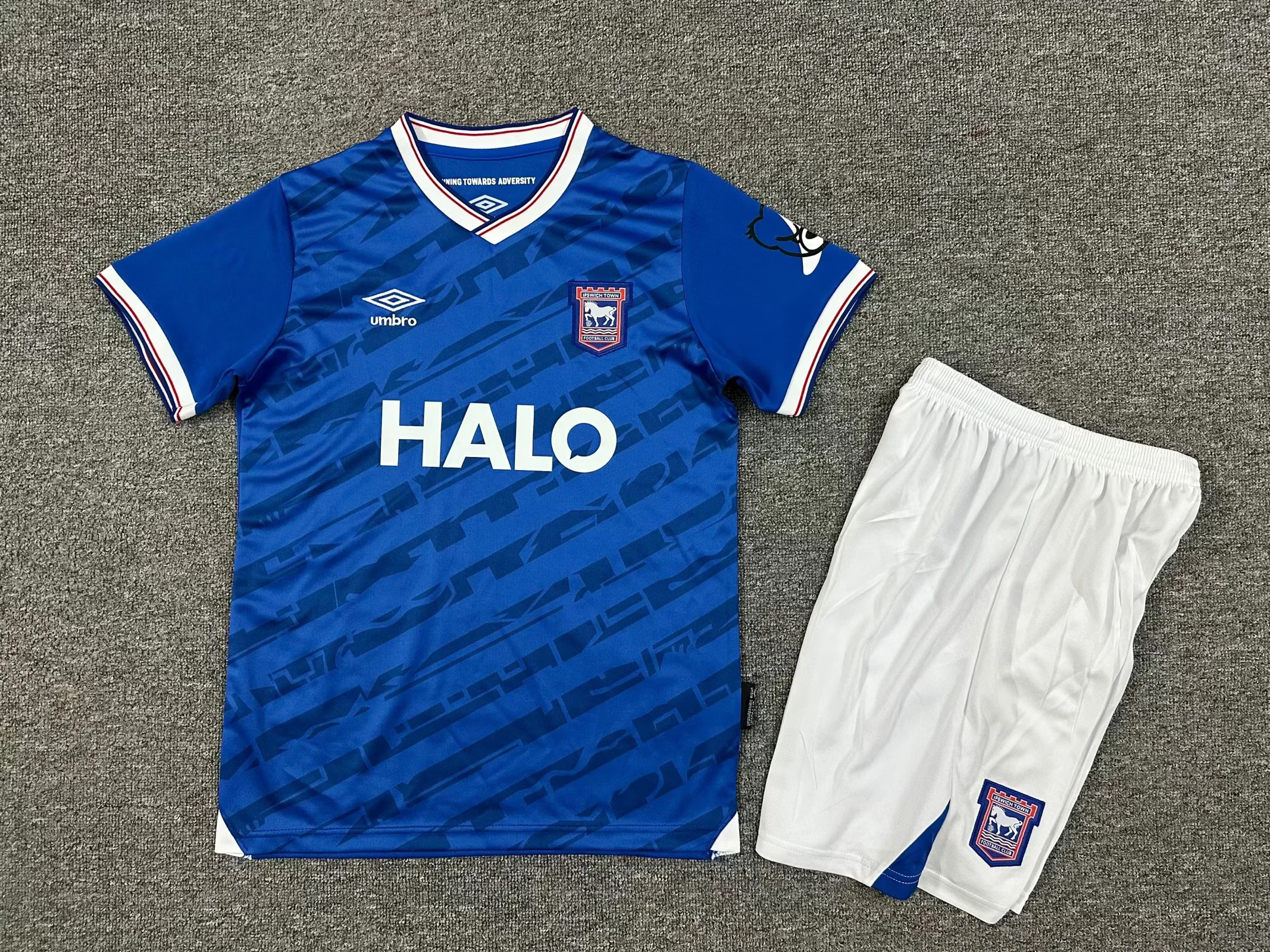 eda5497c5fe7efcbe41047f6d748f589.webp 2025/2026 Ipswich Town Home Football Shirt Kids Size 1:1 Thai Quality - Image 1