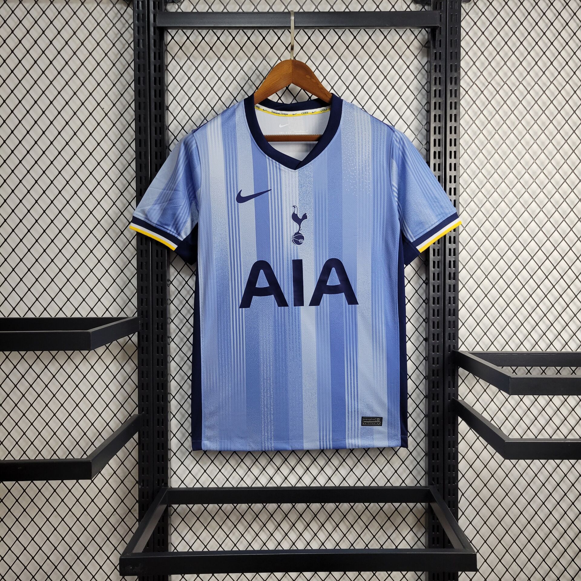 eec99fefdf308fe5a97487653d8f43a5.jpg 2024/2025 Tottenham Hotspur Away Football Shirt 1:1 Thai Quality - Image 1