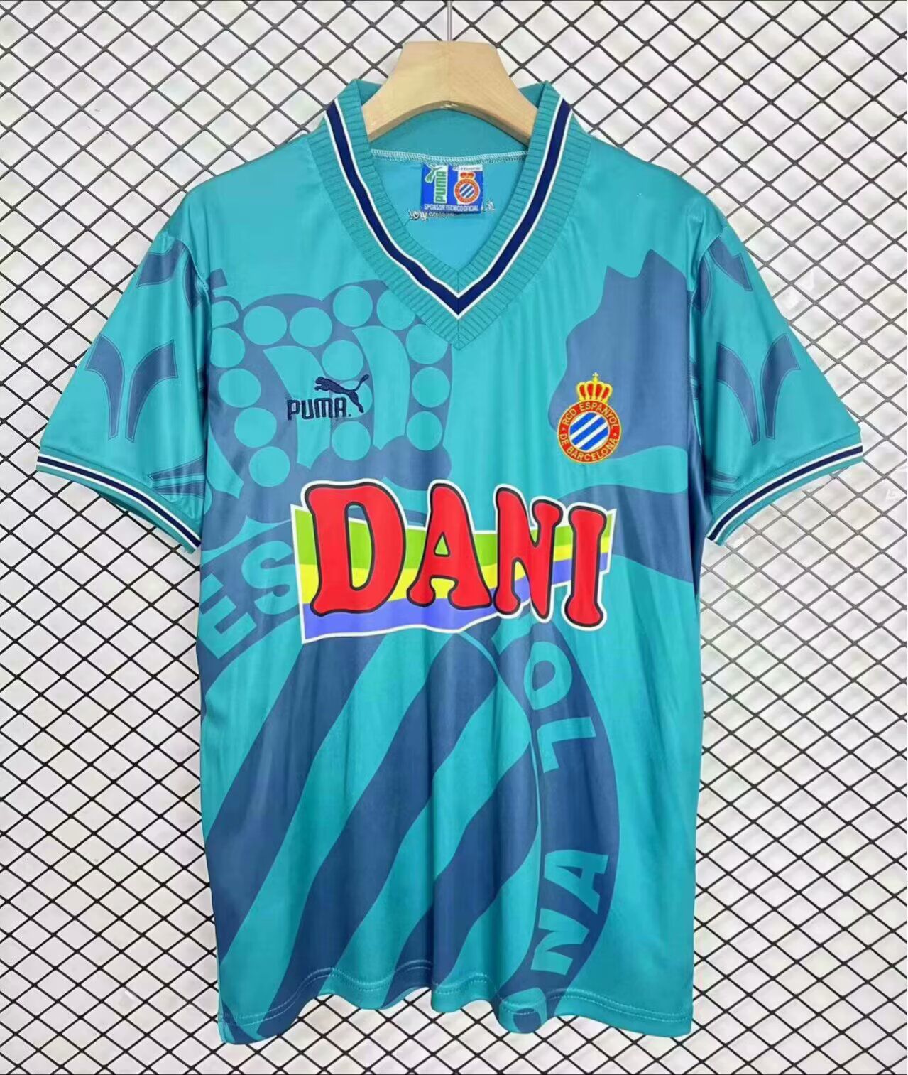 f263f86872c32000ad3169bcdea833f0.jpg 1996/1997 Spanish third Football Shirt 1:1 Thai Quality - Image 1