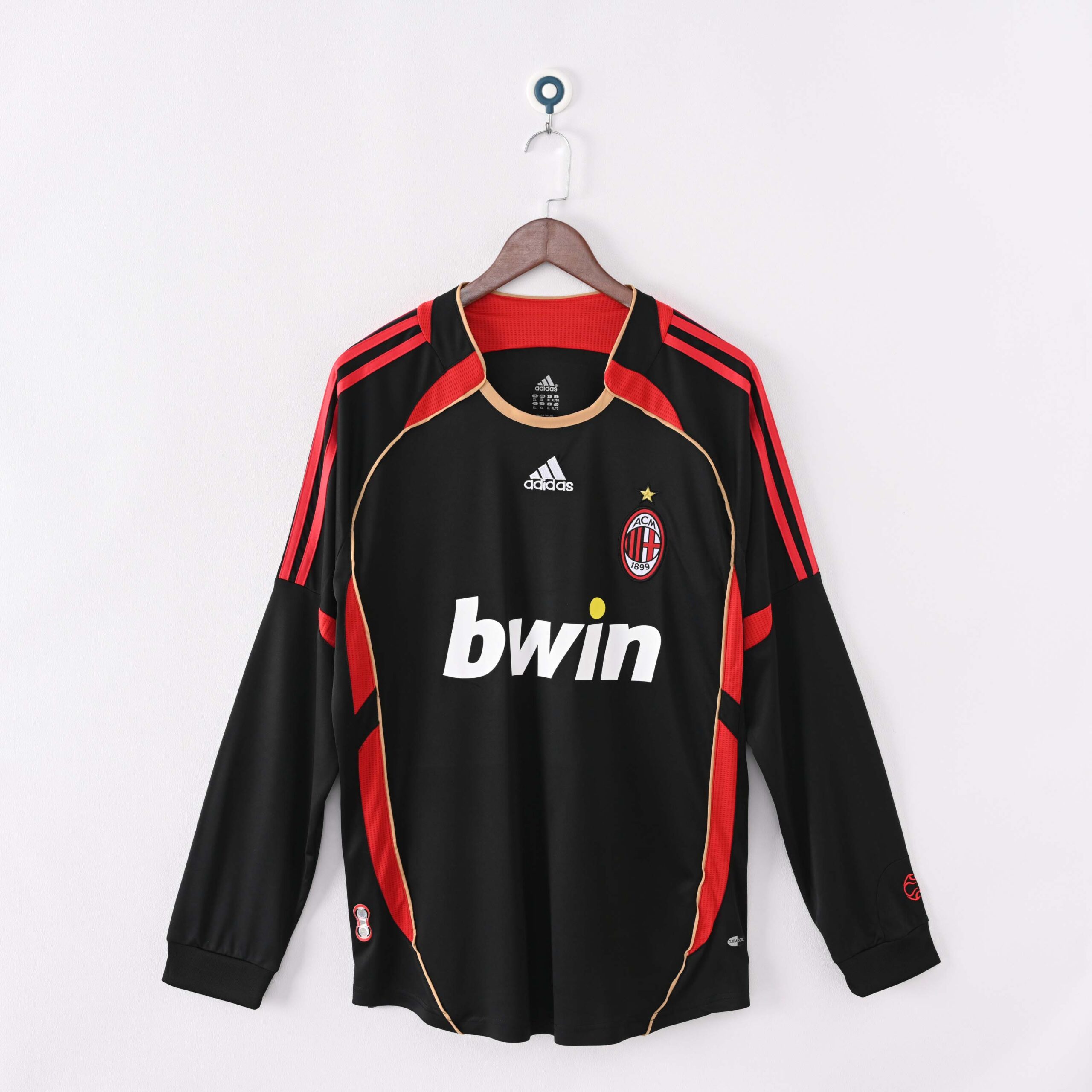 f376693b9705817d809f261bedbd67e8.jpg 2006/2007 Retro Long Sleeve AC Milan Away Football Shirt 1:1 Thai Quality - Image 1