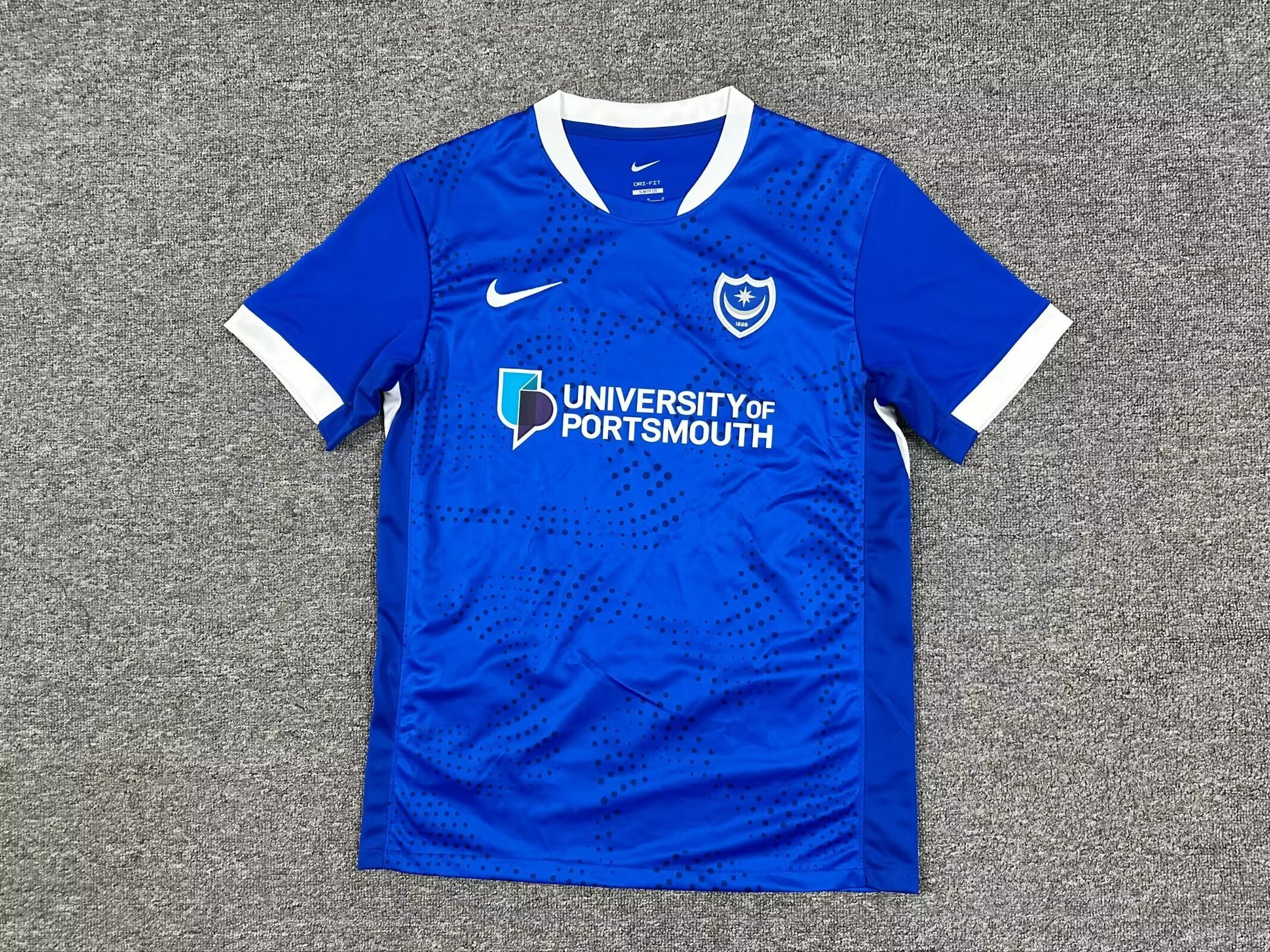 f4f92b11ae1461f55a49983f2efa97fe.jpg 2025/2026 Portsmouth Home Football Shirt 1:1 Thai Quality - Image 1