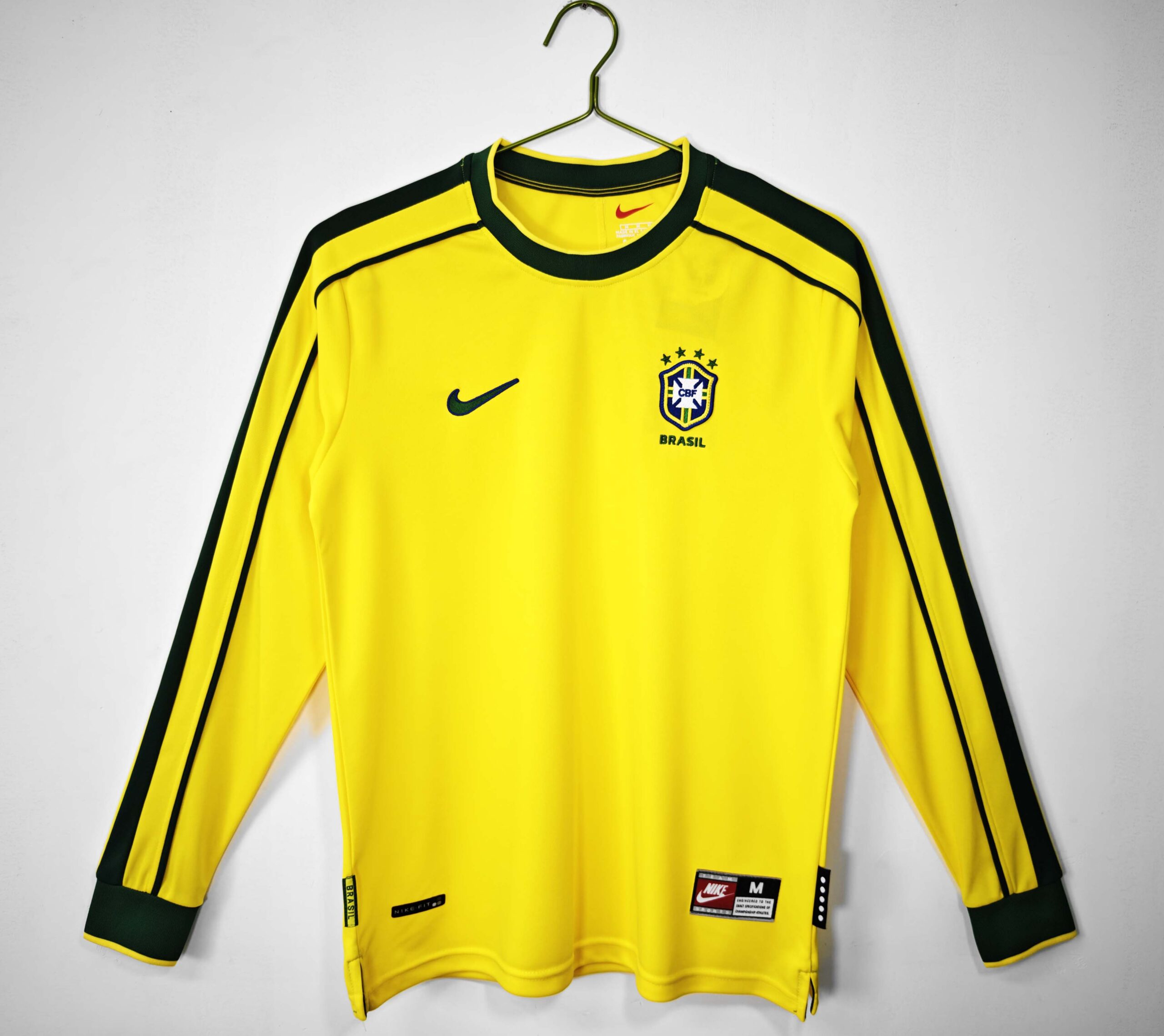 f50730e3d76b048f3cebc60fdc346819.jpg 1998 Retro Long Sleeve Brazil Home Football Shirt 1:1 Thai Quality - Image 1