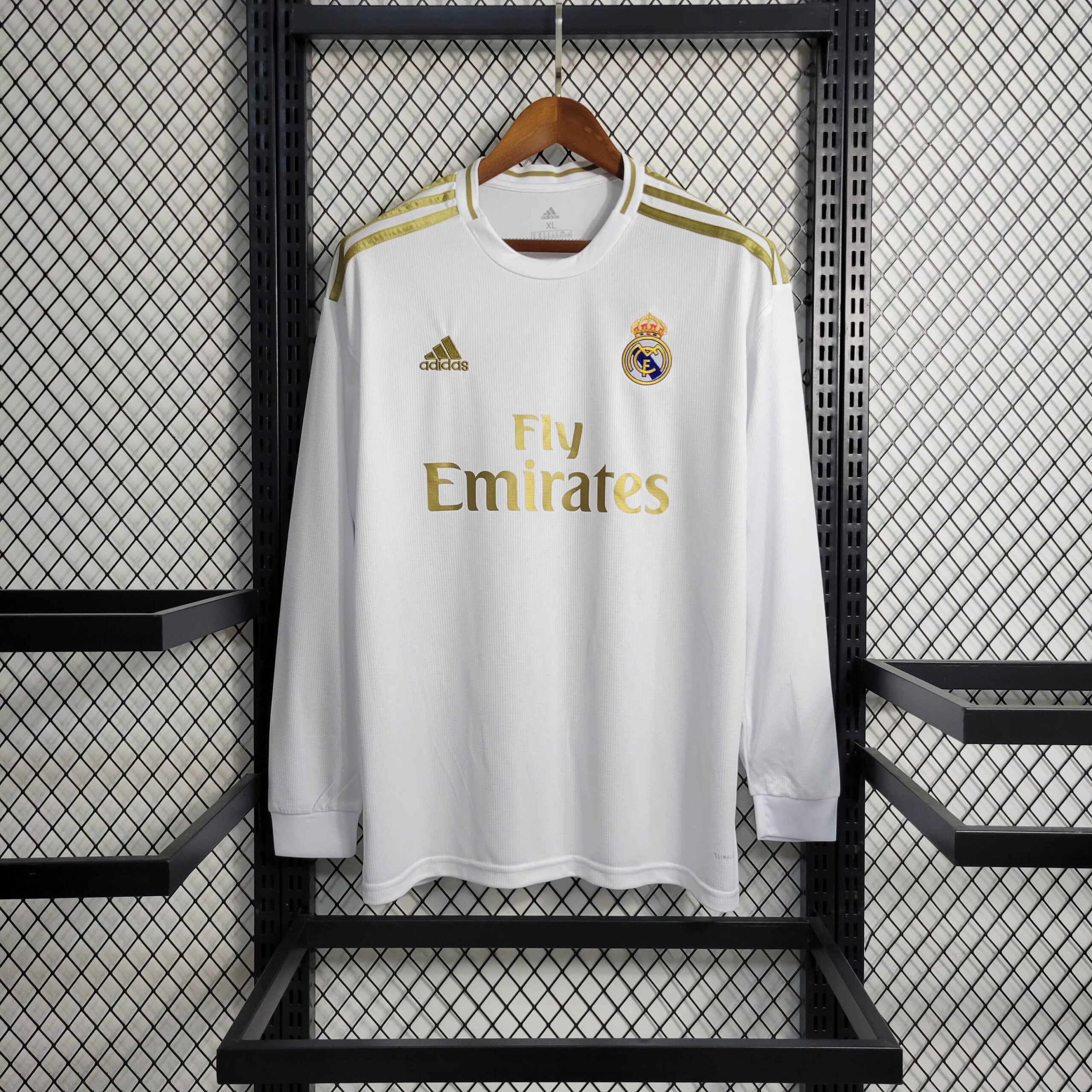 f5c67f919c6ea2f76ac53a049ad82263.jpeg 2019/2020 Retro Long Sleeve Real Madrid Home Football Shirt 1:1 Thai Quality - Image 1