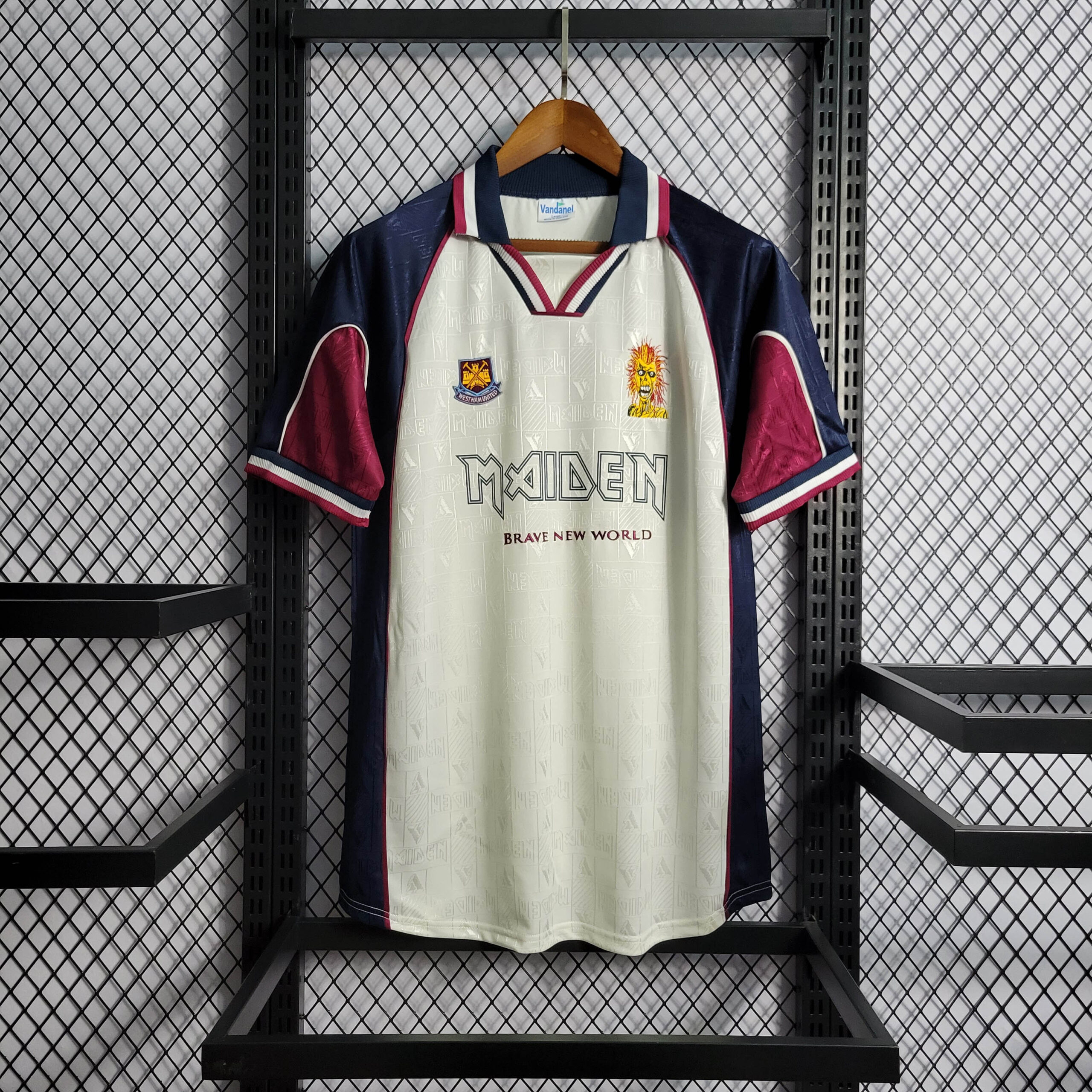 f63f636e323353297c82a4540c45730b.jpeg 1999 Retro West Ham United Iron Lady Away Football Shirt 1:1 Thai Quality - Image 1