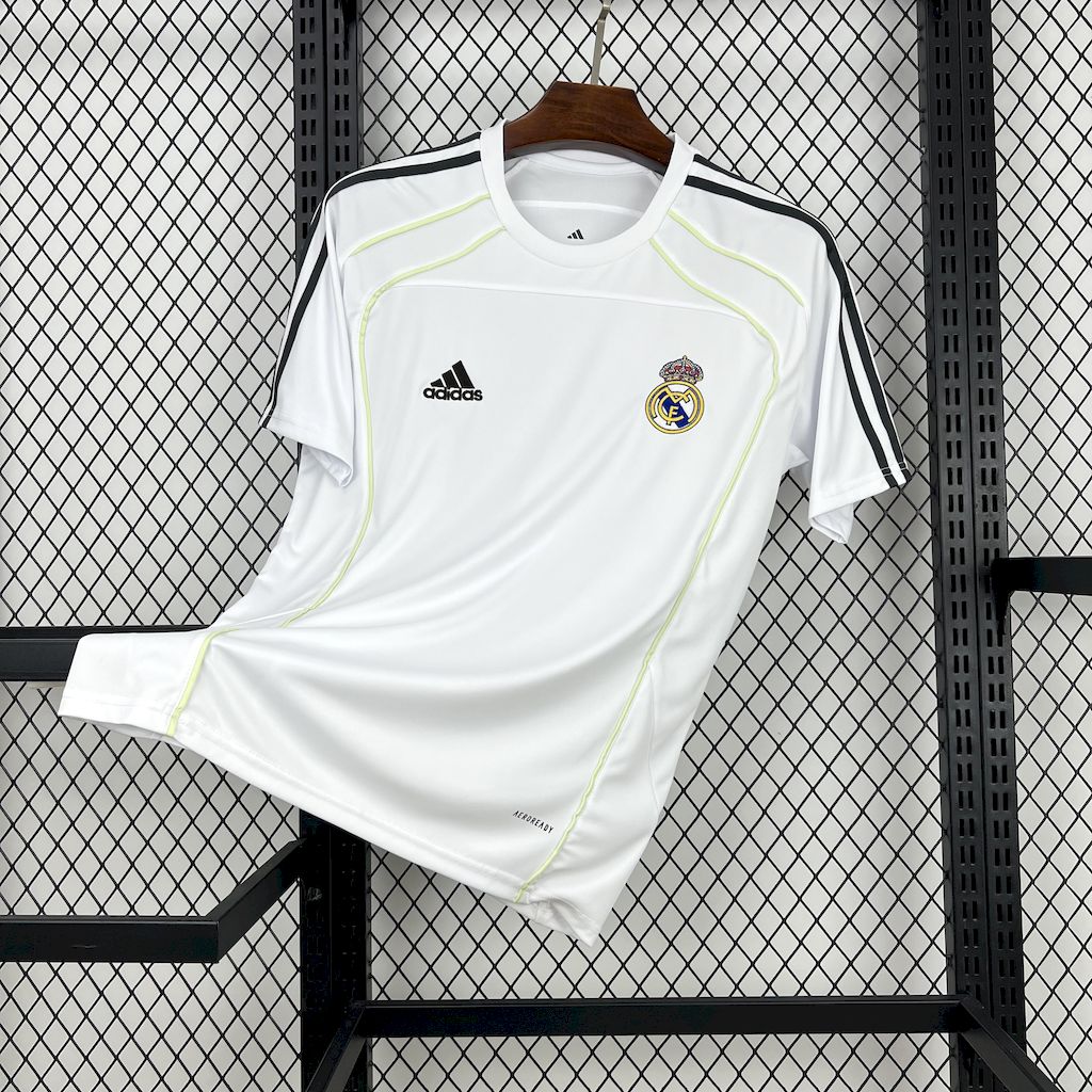 faf3e34ed0eccd3ded1836f08380a65e.jpg 2025/2026 Real Madrid Football Shirt 1:1 Thai Quality - Image 1
