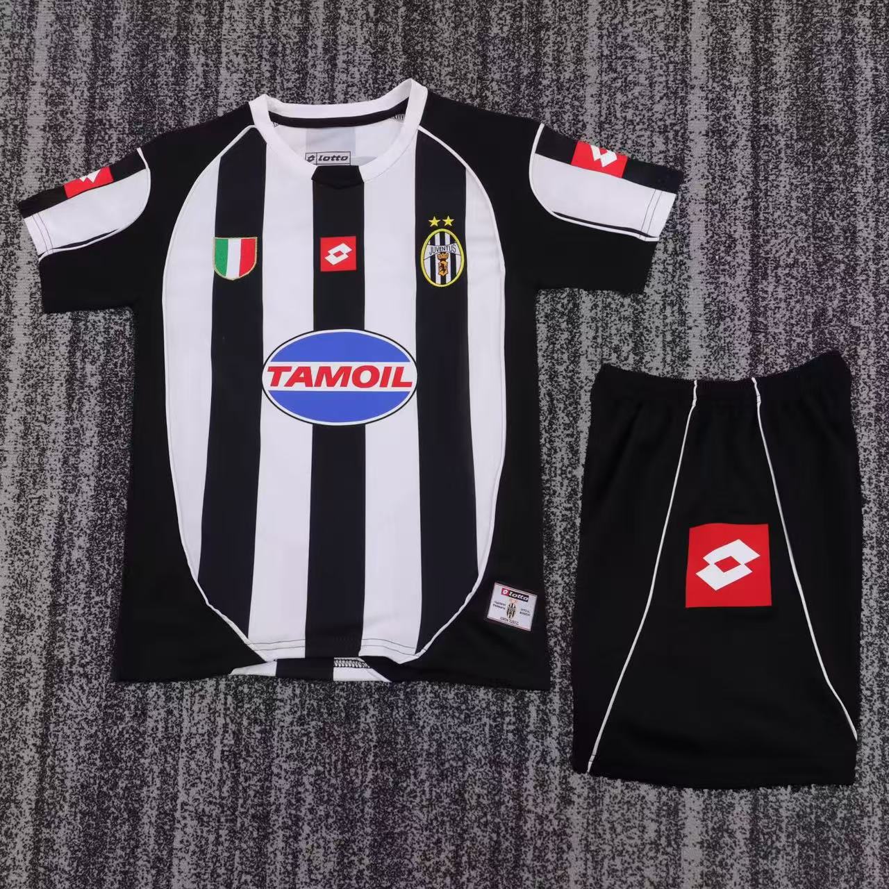 ff51b814deb66d6b65eeaacbf4f55613.jpg 2002/03 Juventus Home Football Shirt Kids Size 1:1 Thai Quality - Image 1